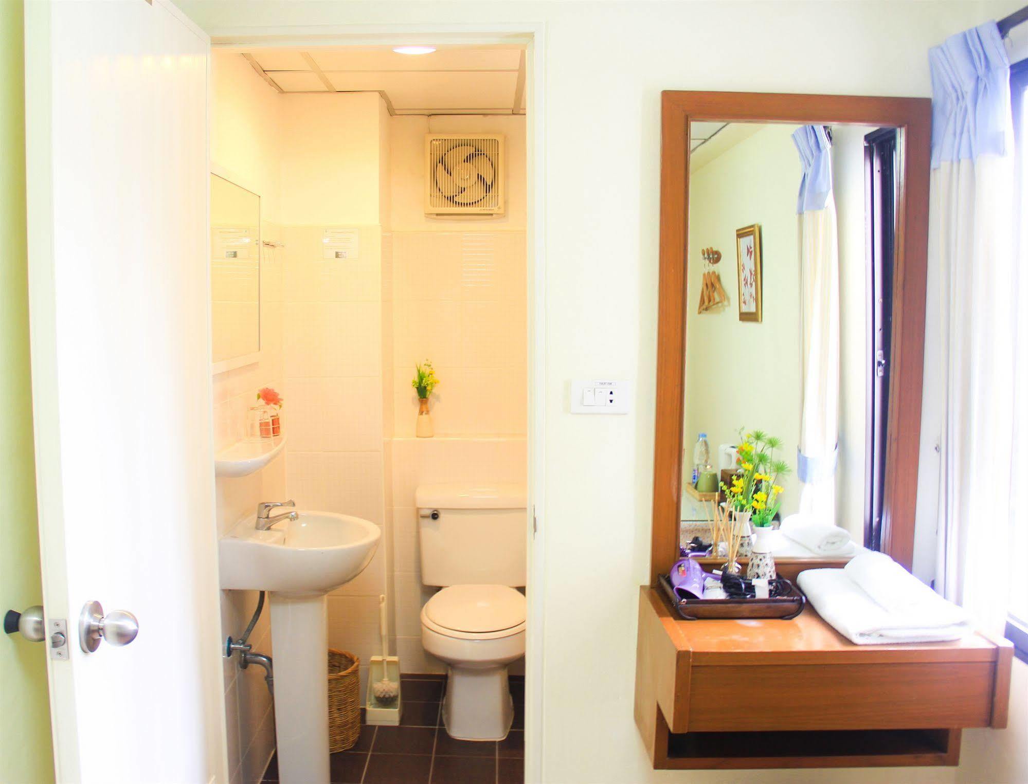 Hotel Wendy House Bangkok Exterior foto